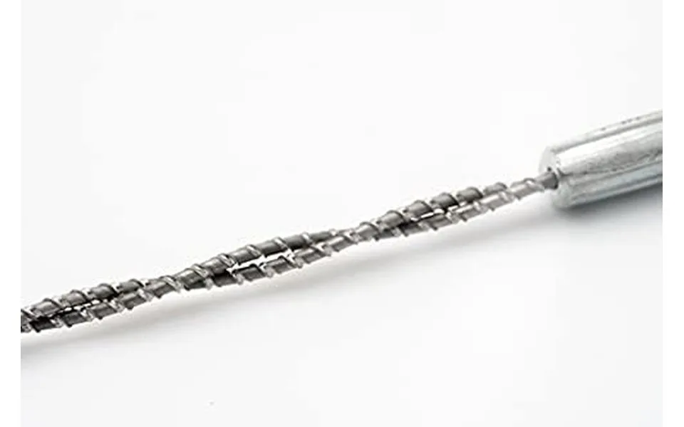Close up of the Spyral 360-degree spiral cutting tooth running the length of the rope saw strand
